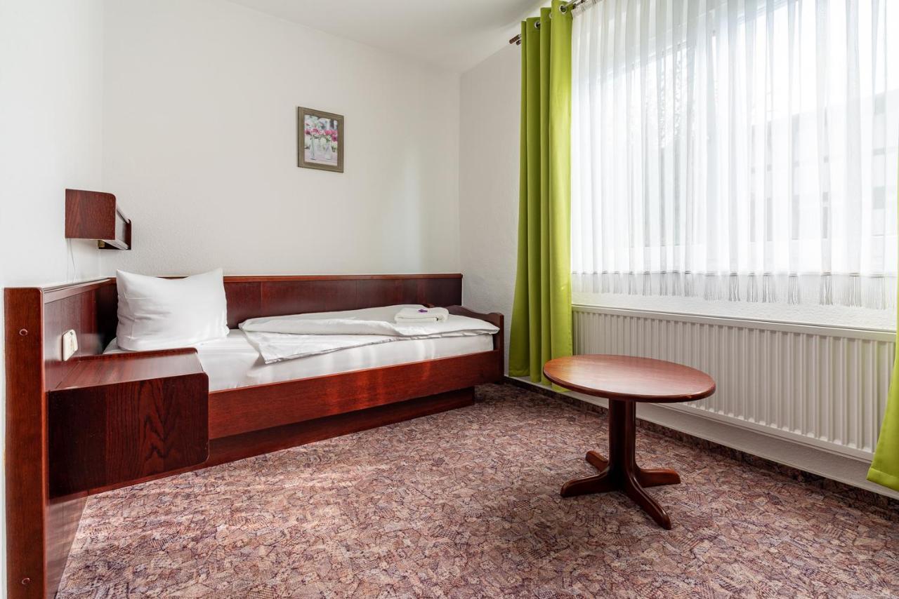Hotel & Restaurant Stadt Genthin Екстериор снимка