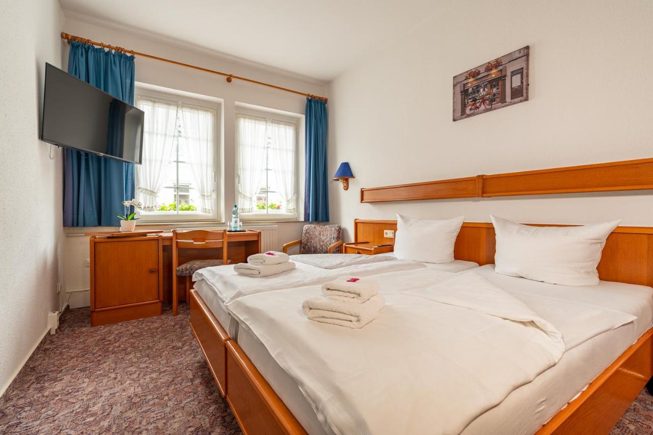 Hotel & Restaurant Stadt Genthin Екстериор снимка